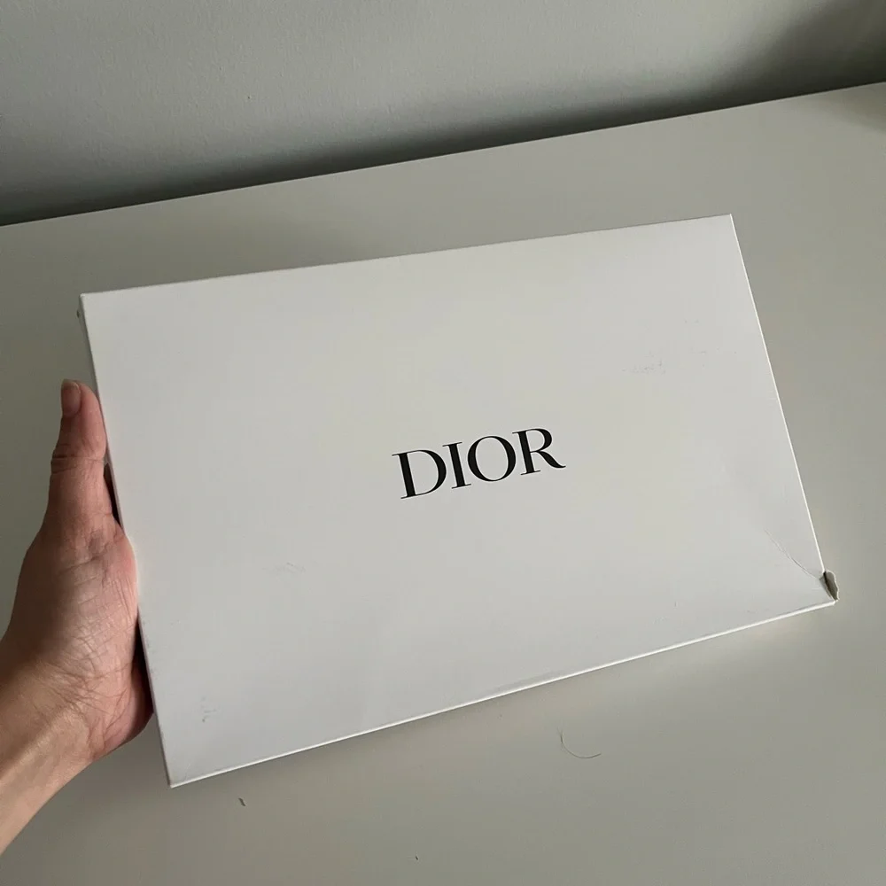 Dior Beauty Plan De Paris Cosmetic Pouch - Picture 2 of 10